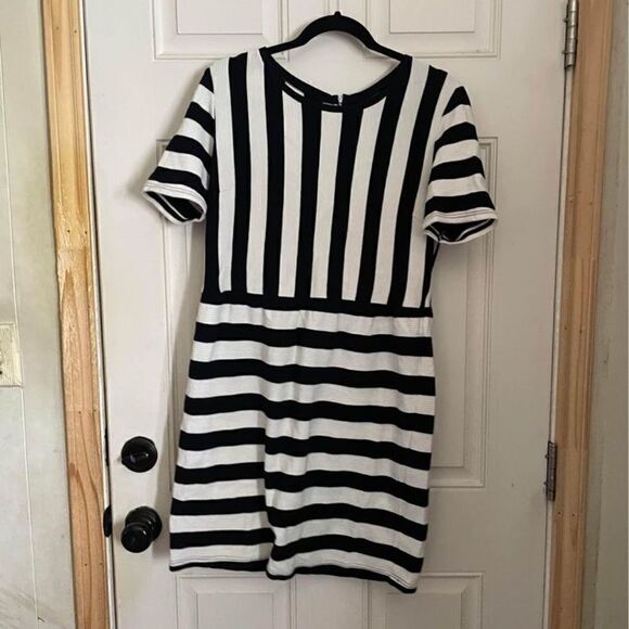 TopShop Dress Black and White Stripe Size 10 - Picture 1 of 5